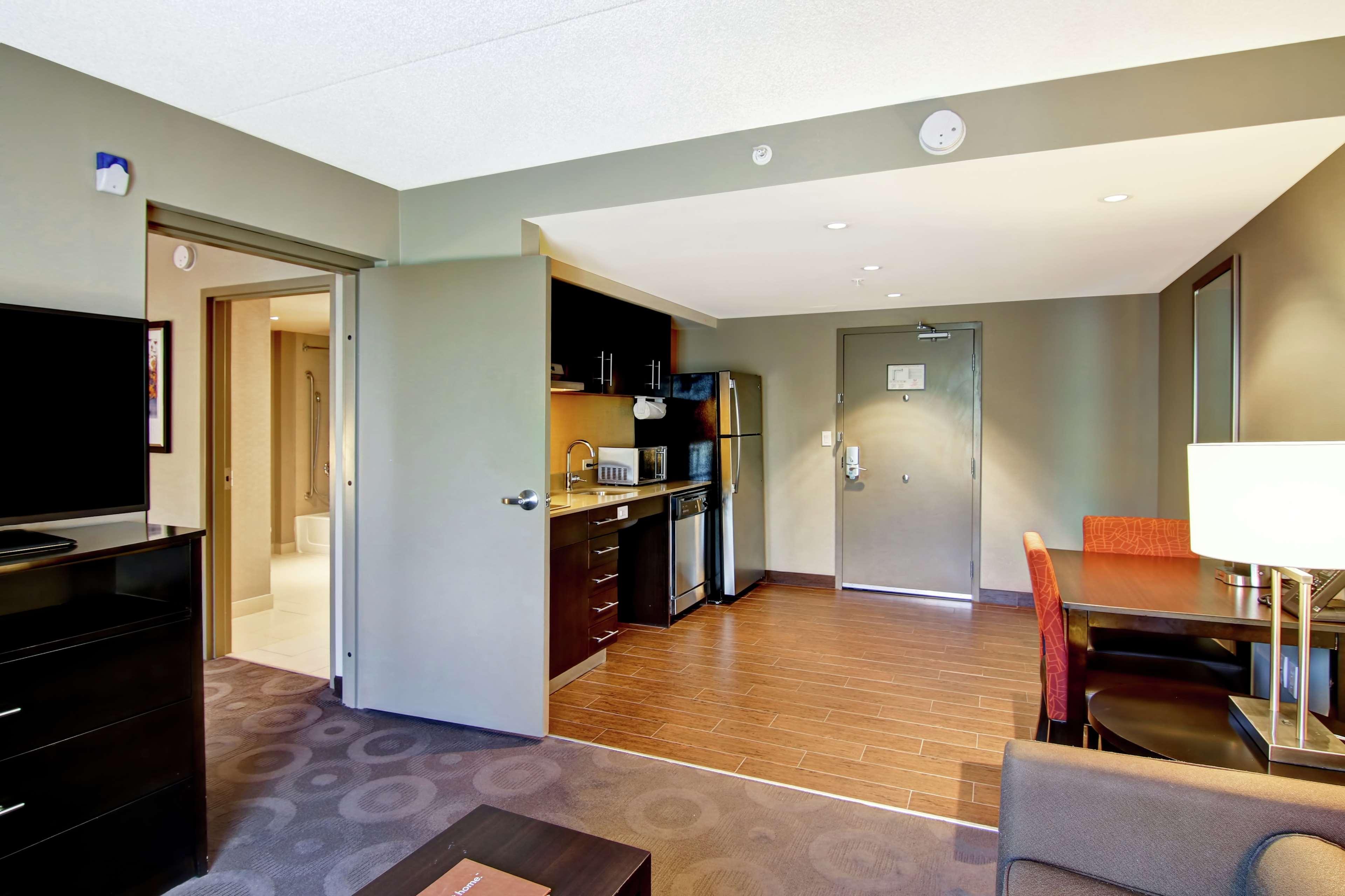 Homewood Suites By Hilton Toronto-Ajax Bagian luar foto